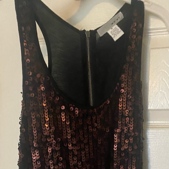 Sequinned tank - Picture 2 of 4